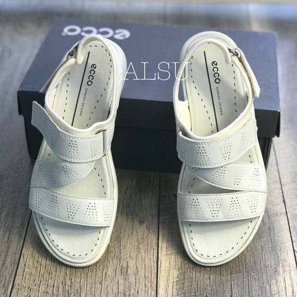 NWT ECCO Soft 5 Cross Strap Sandal White W AUTHENT - Picture 6 of 8